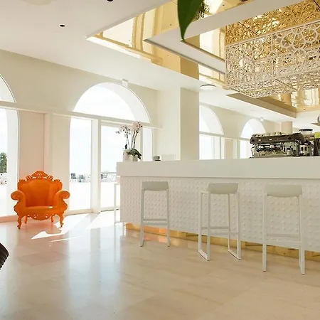 Mon Reve Aparthotel 4*