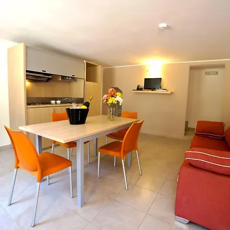 شقة فندقية Mon Reve 4*