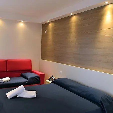 Aparthotel Mon Reve 4*
