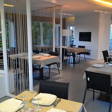 Aparthotel Mon Reve 4*