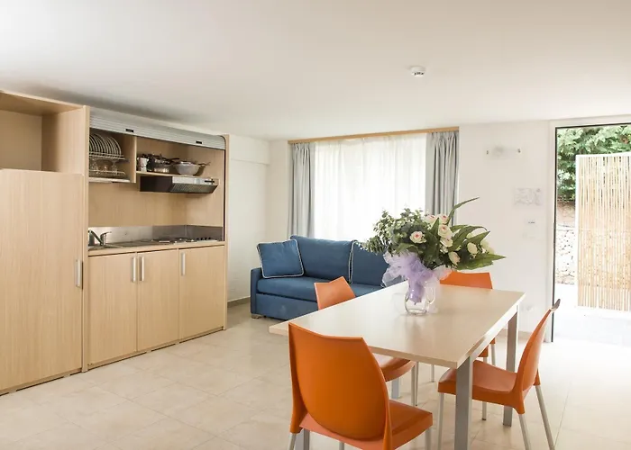 Mon Reve Aparthotel 4*